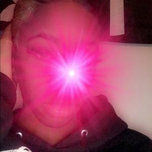 Meet your Posher, Dezirah